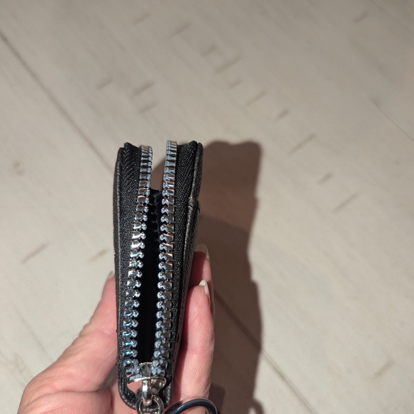 NWT Minnie Mouse small wallet - Picture 12 of 14